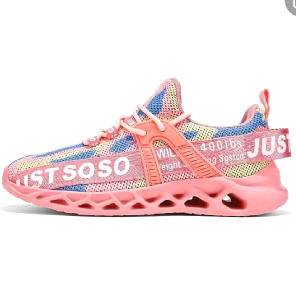 Women's CAMO Print Flying Woven Running Shoes